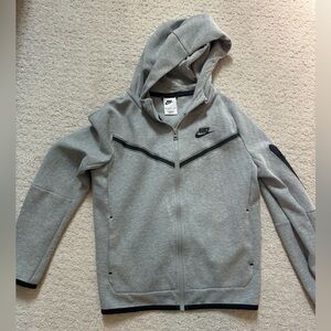 Nike Tech Youth Large zip jacket -Like New